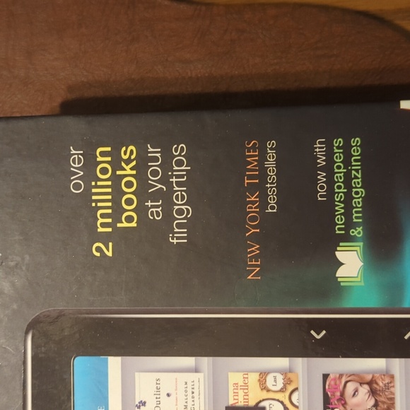 The sharper image wireless reader. - Picture 4 of 6